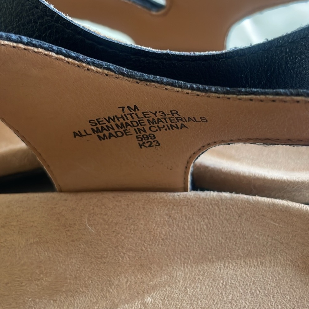 Womens Easy Spirit Sandals - Picture 4 of 6
